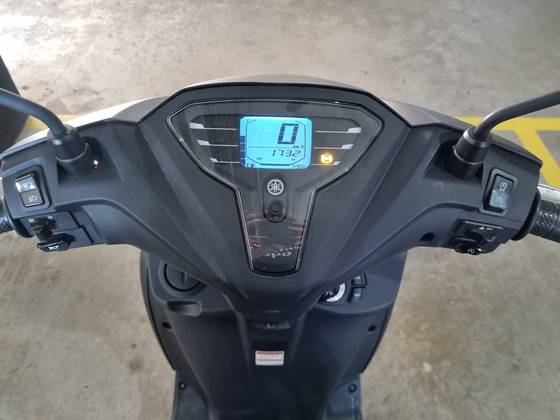 YAMAHA FLUO 125 ABS 